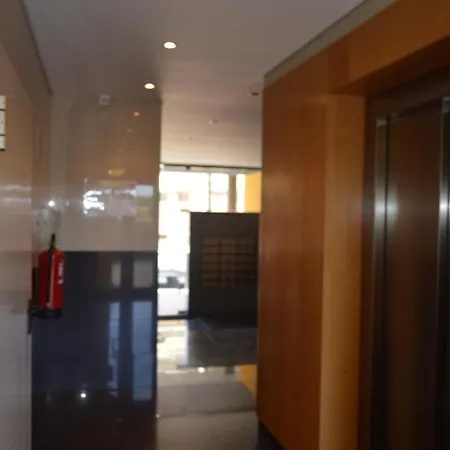 Frente Ao Mar Com Piscina De Agua Salgada Quarteira