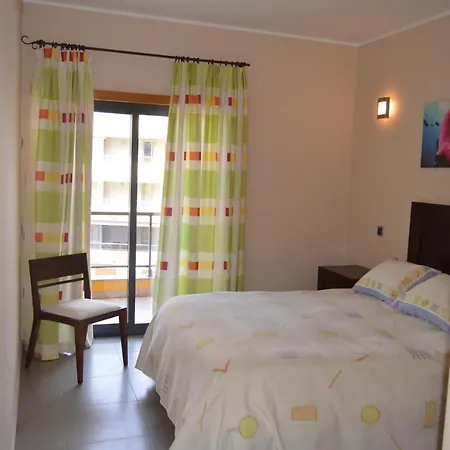 Apartamento Frente Ao Mar Com Piscina De água Salgada *