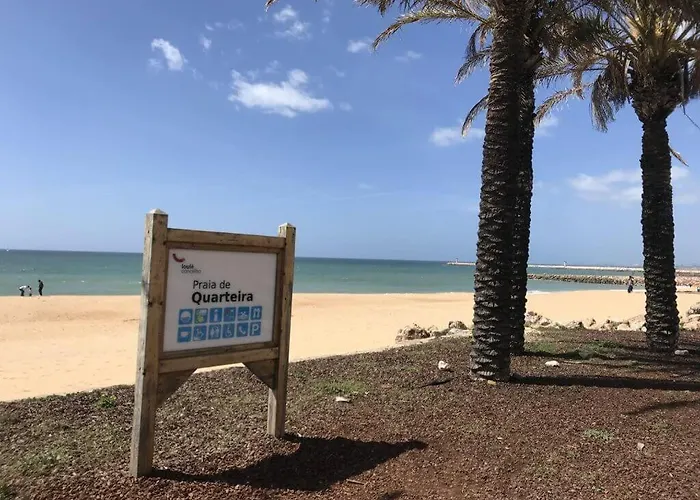 Lägenhet Frente Ao Mar Com Piscina De Agua Salgada