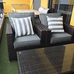 Διαμέρισμα Frente Ao Mar Com Piscina De Agua Salgada